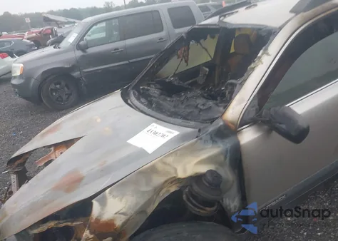 2014 Subaru Outback 2.5I z USA, uszkodzony, nr VIN 4S4BRBAC6E3300372